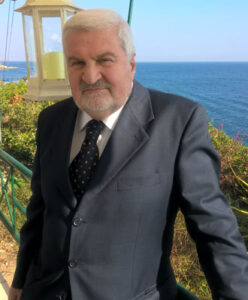 Prof. Giuseppe Castello, l'autore di amaperbene.it