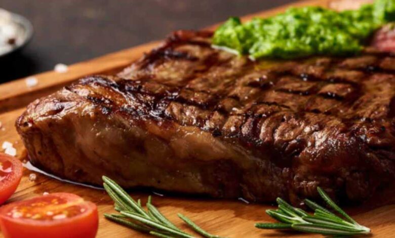 Mangiare carne può proteggere dal cancro