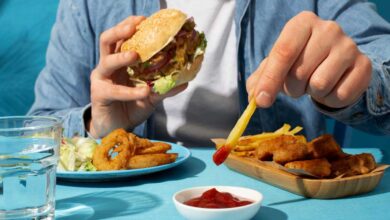 Gli alimenti ultra-processati aumentano del 67% il rischio di infarto e ictus