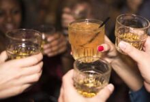 Il binge drinking (abbuffata alcolica) potrebbe triplicare il rischio di gravi danni al fegato