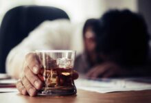 Trattamento del disturbo da uso di alcol: recenti progressi in farmacologia e genomica