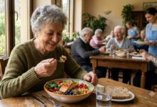 Assicurare un’alimentazione salutare per chi invecchia
