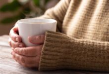 Caffè e tè potrebbero avere diverse correlazioni con la salute delle ossa nelle donne anziane